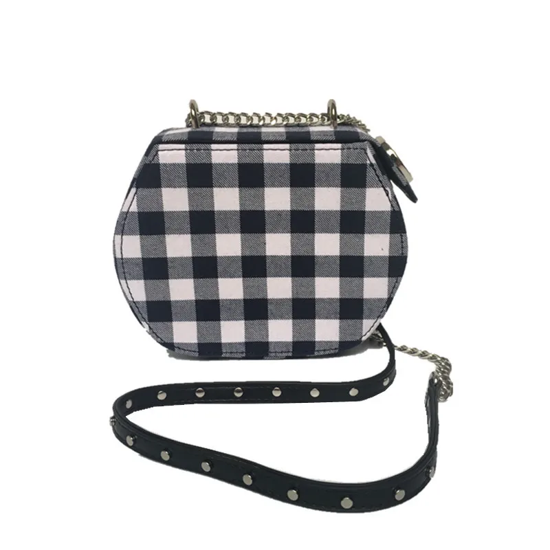 

2018 Tide Brand New Niche Design Chain British Style Printing Lattice Shaped Box Single Shoulder Diagonal Package