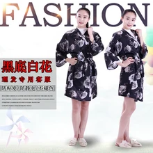 Новейшее 1 шт. профессиональное парикмахерское кимоно красоты спа платье креп халат волосы накидки для стилистов салон халат парикмахера ткань