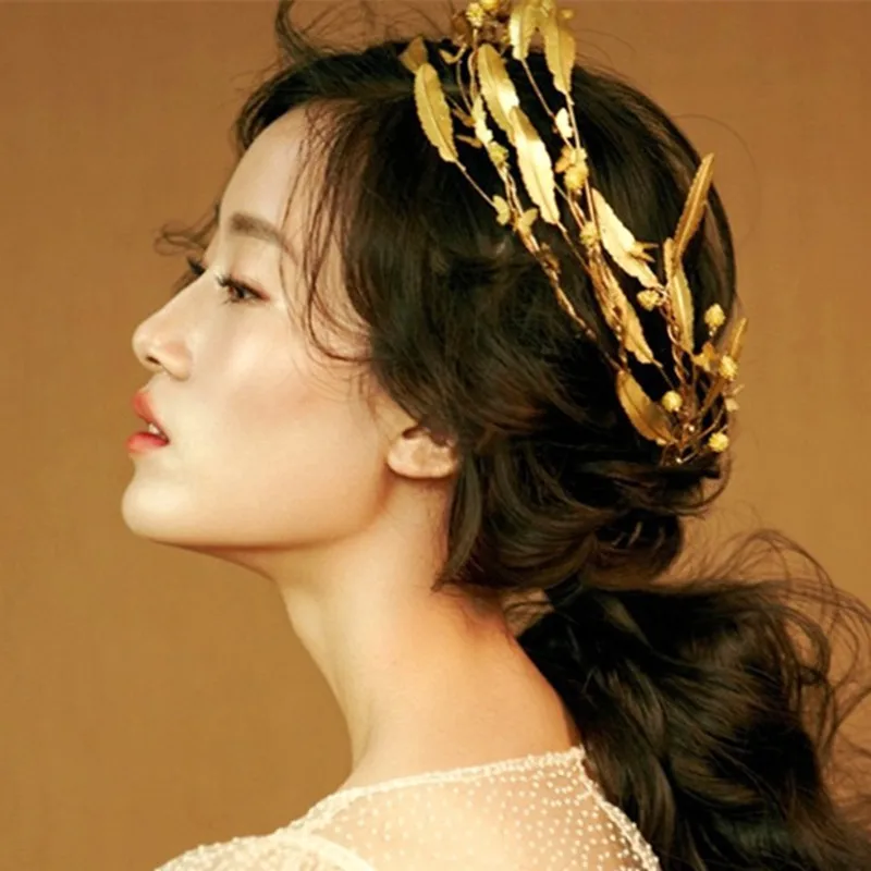 Resultado de imagem para Tiara de Folhas