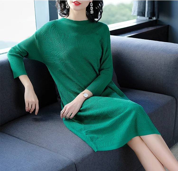 Knit dress female autumn and winter new Korean casual elegant long Dress solid color O-neck long sleeve over knee dresses