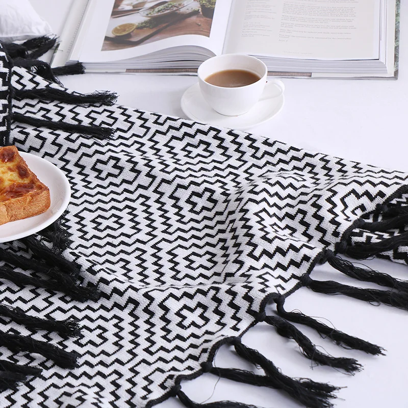 

New knitted textile pure handmade tapestry design blanket Geometric grid travel cover blanket soft 100% cotton good quality