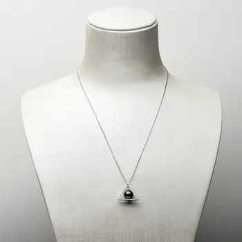 

Free Shipping 8.2mm Round Real Tahitian Cultured Black Pearl Triangle Pendant 14k White Gold have no necklace #0207