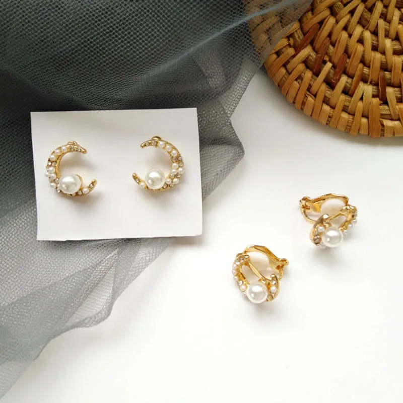 

Korean Full Crystal Pearl Small Moon Stud Earrings for Women Party Wedding Accessories Fashion Jewelry