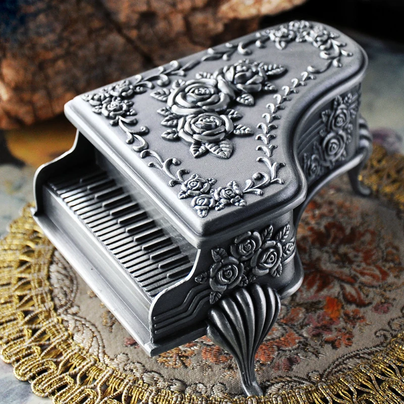 Piano Jewelry Box Round European Ring Boxes Princess Earring Bracelet Necklace Organizer Metal Polishing Curve Storage Box