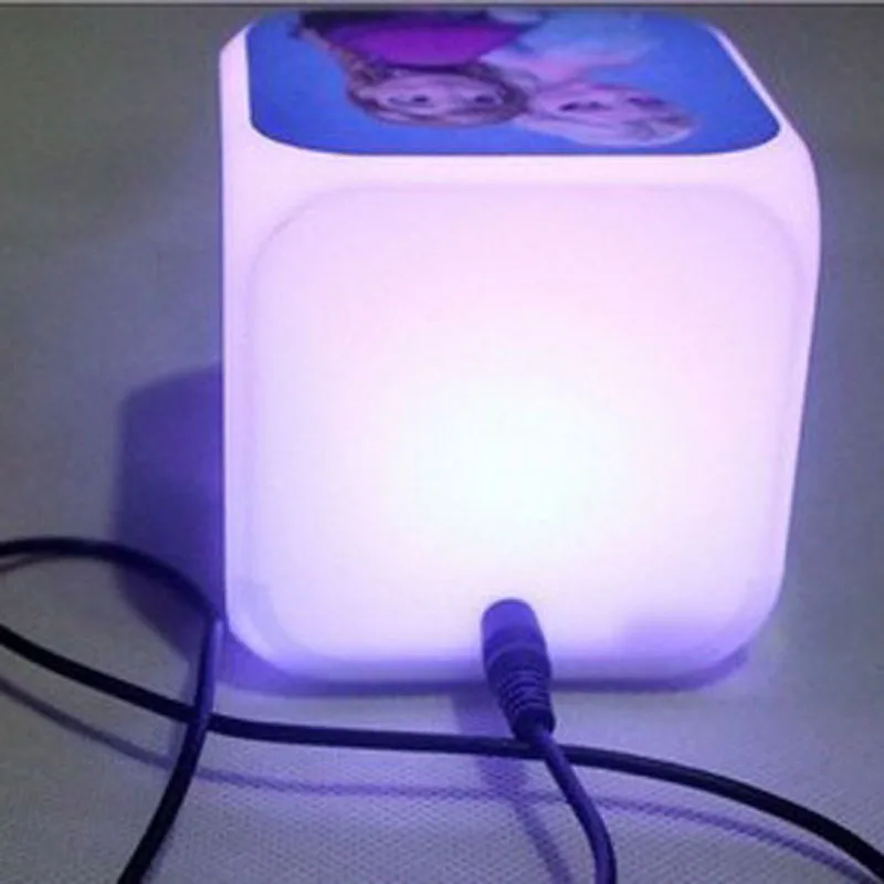 С USB кабелем Губка Боб Квадратные Штаны светодиодный 7 цветов флэш цифровые будильники Дети Ночной светильник будильник reloj despertador