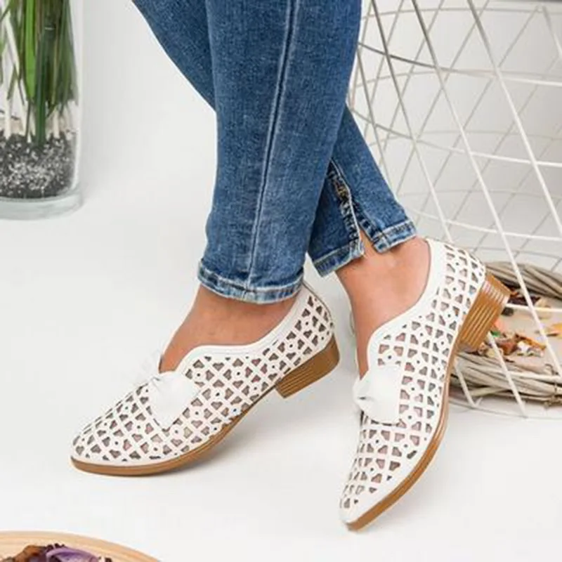 

drop shipping 2019 Women's sandals Mesh Casual Breathable Pointed Toe Low Square Heel Slip On Bowknot Sandal hot sale