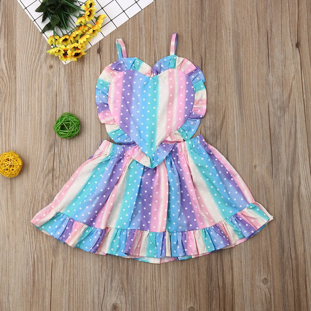 Милое платье для маленьких девочек; От 1 до 5 лет; разноцветное платье в радужную полоску; ремешок оборки; комбинезон; летняя одежда