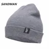 Gorros casuales con letras para hombres y mujeres, sombrero de invierno tejido a la moda, gorroscopio de Hip-hop de Color sólido, Gorro Unisex, Gorro ► Foto 1/5