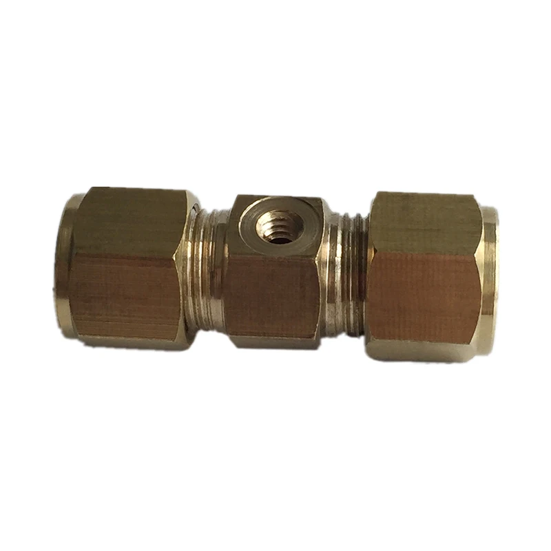 brass thread fitting  (2)
