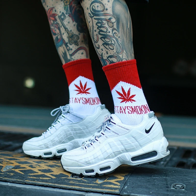 IMINCN 1Pair oversize fashion smoking hiphop Harajuku Cute Patter Ankle Socks Hipster Skateboard man Ankle Funny Socks