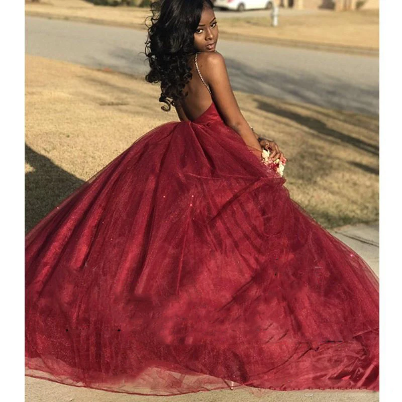 Sexy Halter Backless Bourgondië Prom Jurken Plus Size Lange Zwarte Gril Prom Jassen Puffy Tulle Celebrity Avondfeest Jassen Sexy Halter Backless Bourgondië Prom Jurken Plus Size Lange Zwarte Gril Prom Jassen Puffy Tulle Celebrity Avondfeest Jassen