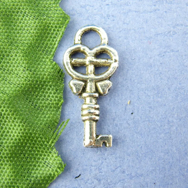 100Pcs Tiny Key Charm Pendants Cle Clef Breloque DIY Jewelry Making 8x18mm, Silver Tone/Gold