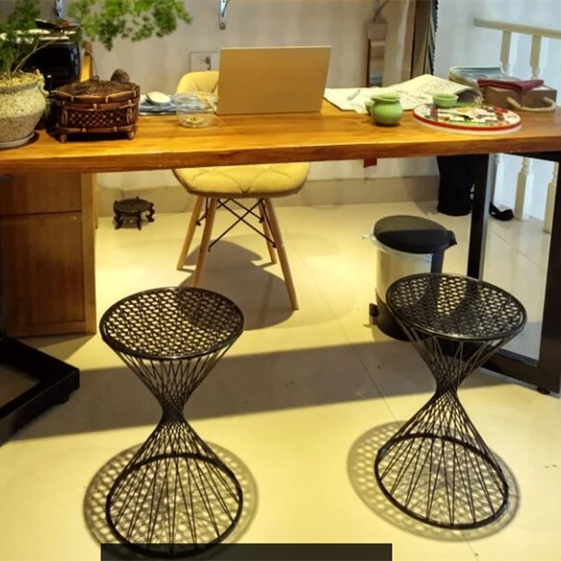 Fashion Personality Creative Hollow Iron Dinette Breathable Modern Simplicity Stool Household Sofa Stool European chair Fashion Personality Creative Hollow Iron Dinette Breathable Modern Simplicity Stool Household Sofa Stool European chair