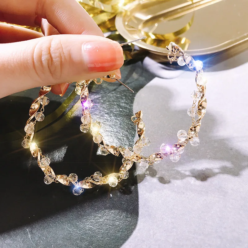 

European and American wind circle exaggerated niche crystal earrings female personality Earrings hundred mesh red ear buckle