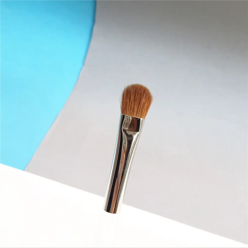 Bd beauty угловая кисть для складки контурная 23 / Small Laydown 19 корректора теней