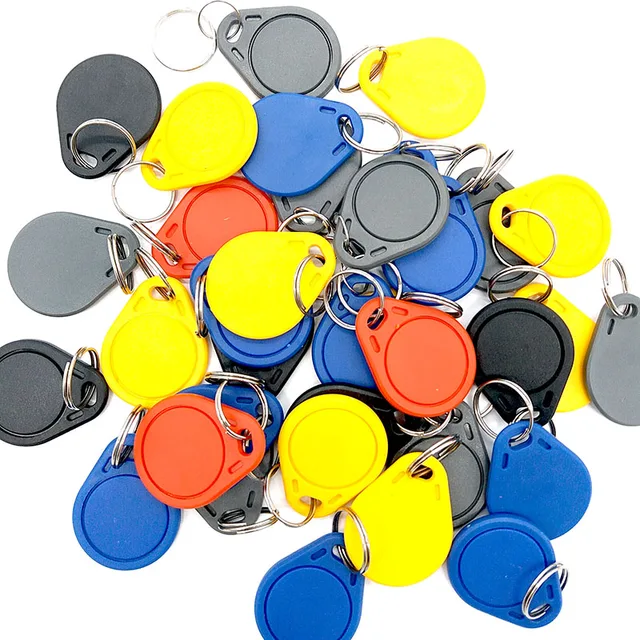 100pcs UID RFID Tag keyfob for 13.56MHz Writable Block 0 HF ISO14443A Used to Copy Cards 4