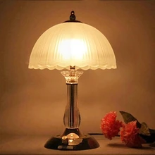 Освещение Современная короткая Хрустальная настольная лампа, прикроватная лампа для спальни, модная лампа для учебы
