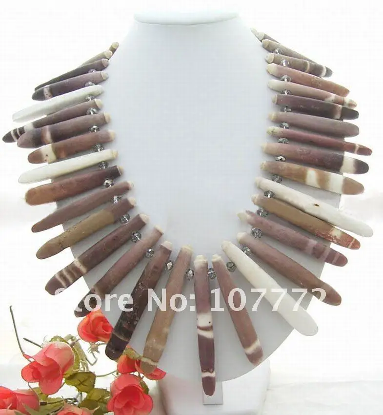 

Sea Anemone&Crystal Necklace