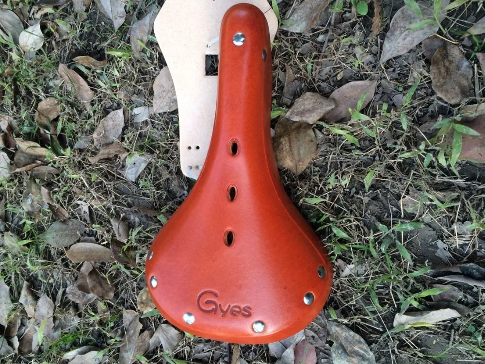 gyes saddles