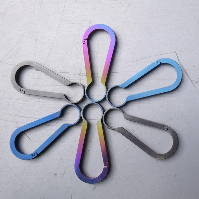 

Titanium Alloy Keychain EDC Backpack Buckle Safety Mini Hanging Buckle Small Outdoor Sports Hiking Camping Fishing Riding