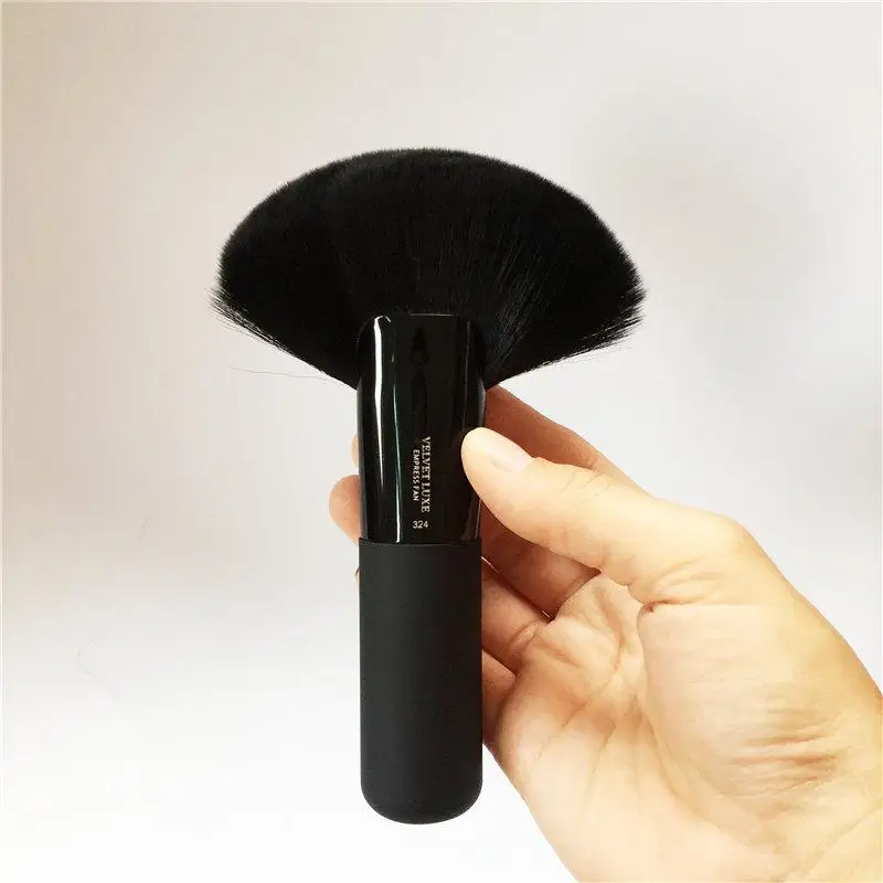 IT SERIES Velvet Luxe Empress Fan Brush 324 очень большая головка мягкие волосы для лица/пудры тела