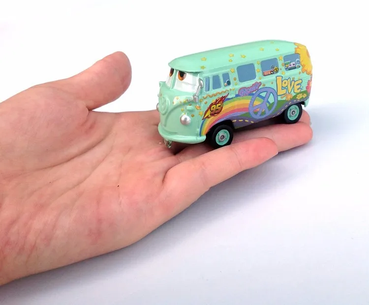 1021000323_774492119