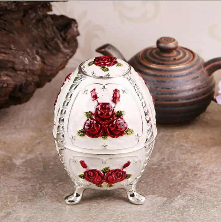 Creative European rose carved metal automatic toothpick holder secret