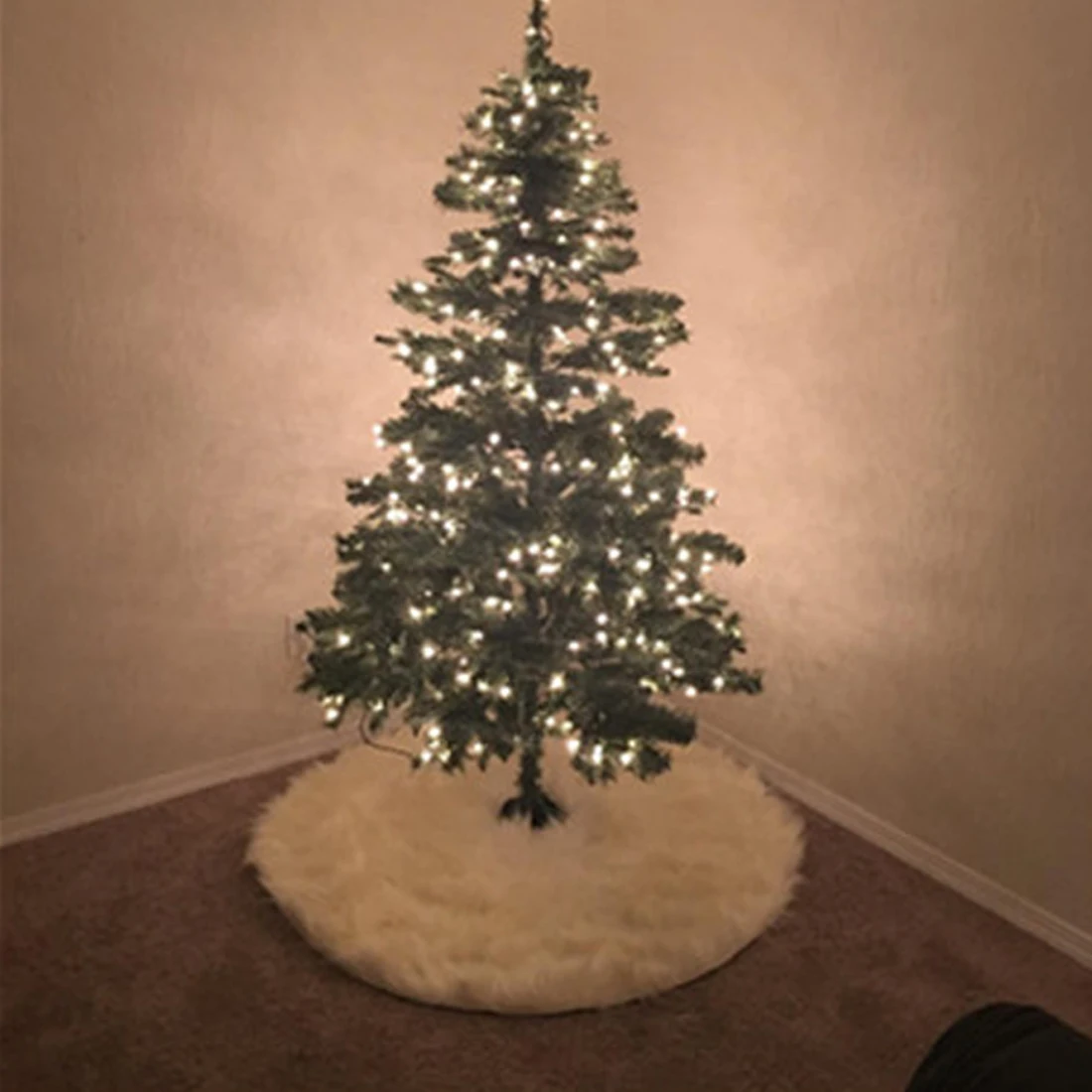 

Good Creative White Plush Christmas Tree Skirt For Christmas Tree Decoration New Year Home Party Supplies