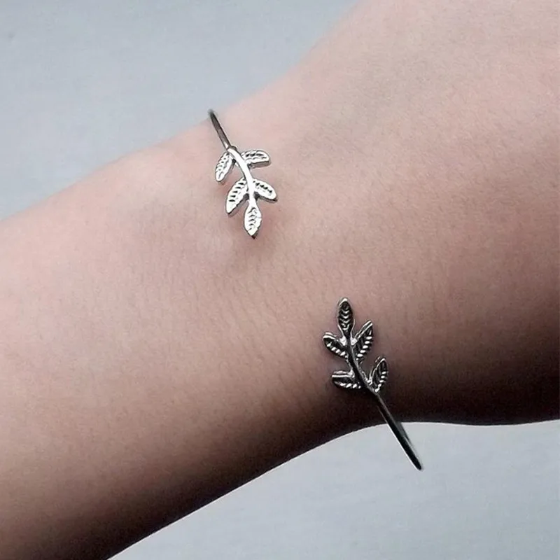 Bangle Bracelet Leaf Cuff Bracelets for Women Punk Personality Open Pulseiras Feminin Tiny Hand Jewelry