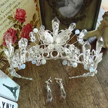 Bride Jewelry Silver Butterfly Crown Crystal Beaded Headdress for bridal wedding Take pictures to commemorate