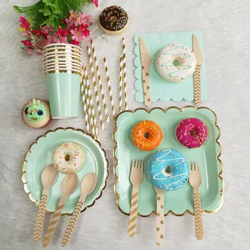 

2018 New Mint Green Birthday Party Set Diposable Tableware Set Food Grade Paper Cups Plates Wooden Forks Spoons Event Supplies