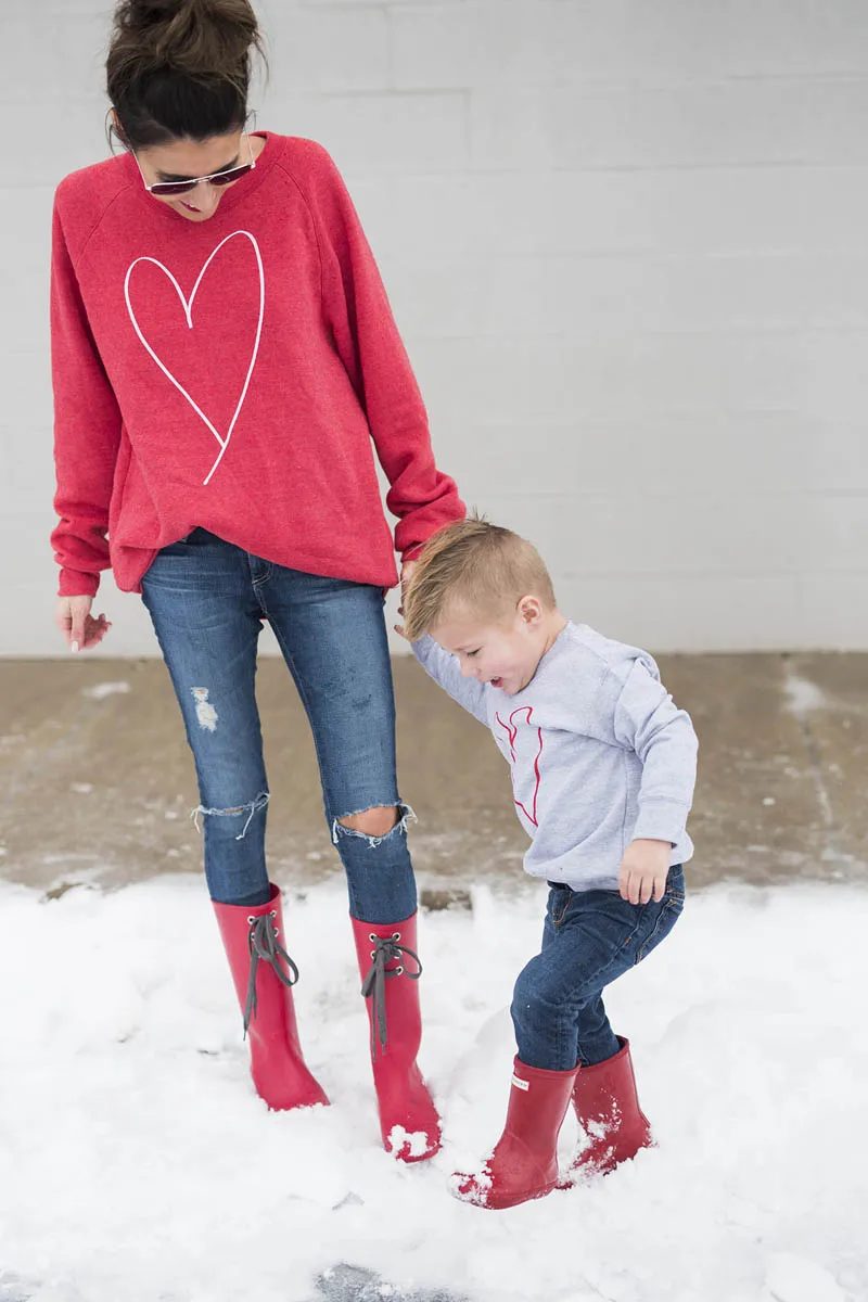 CANIS/одинаковые комплекты для семьи хлопковые топы для маленьких мальчиков и девочек, пуловер, толстовка хлопковые Семейные топы с длинными рукавами и принтом сердца