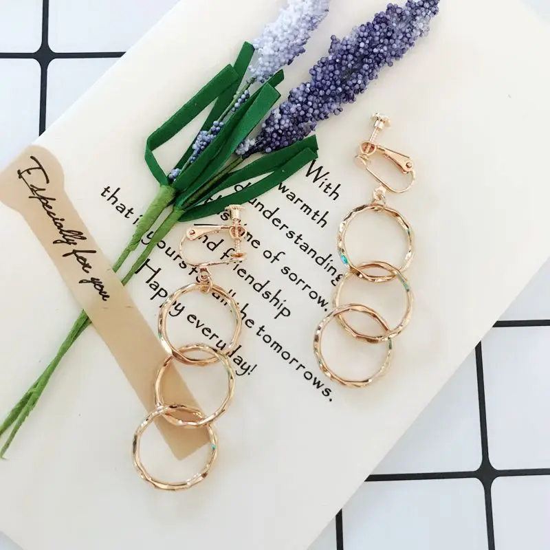 

Free Shipping Cute Hammered Circle Link Gold Plating Fashion Clip Earring