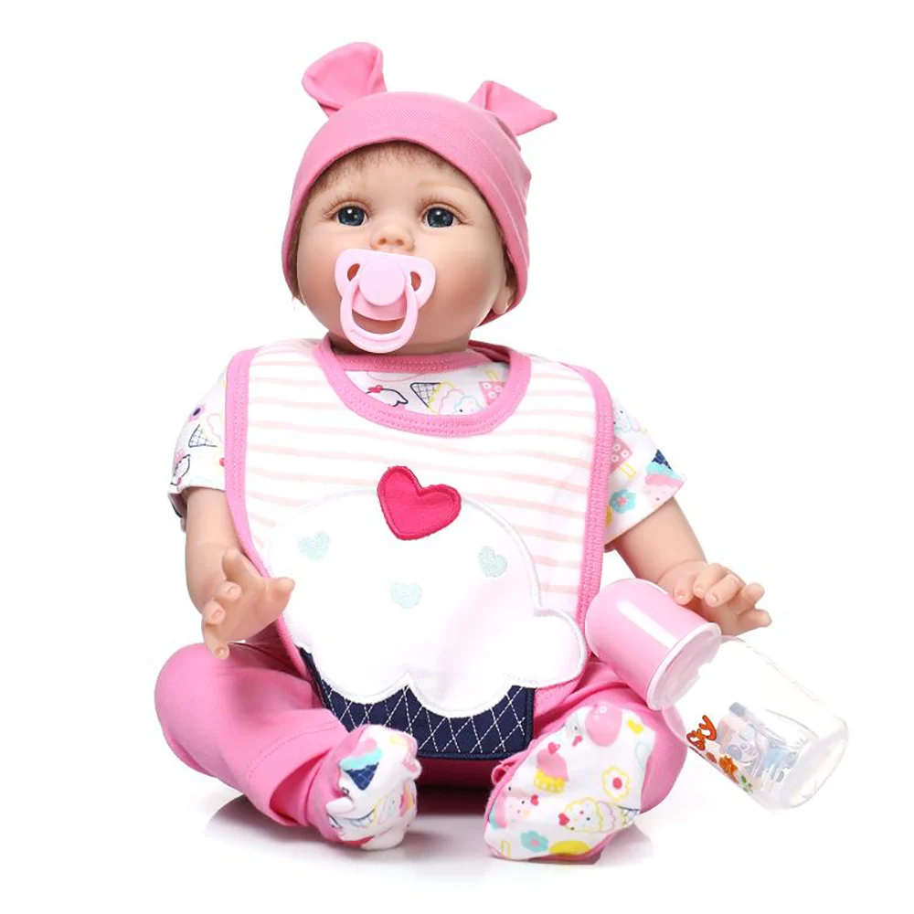 

55cm Soft Body Silicone Reborn Baby Smile Doll Toy Girls Birthday Gifts Present Play House bedtime Toys Bebe Collectable Dolls