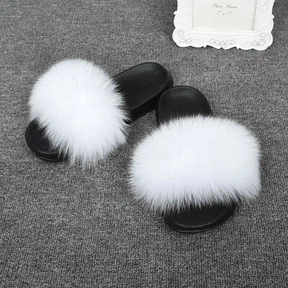 White CCFUR/Женские меховые тапочки; милые женские пушистые шлепанцы с натуральным лисьим мехом; женские меховые шлепанцы для дома; S6043B - Цвет: White