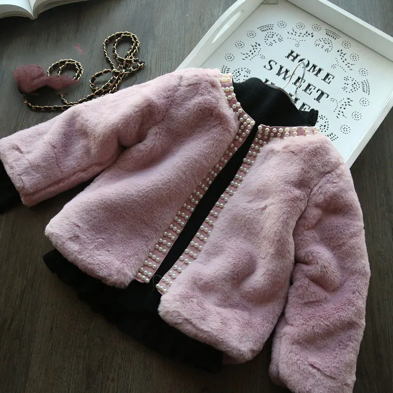Детская куртка с искусственным короткая меховая накидка Бисер элегантный плащ Одежда для весны, осени, зимы Болеро для девочек розового и белого цвета; кофта принцессы с отложным воротником 2-7Years - Цвет: Pink