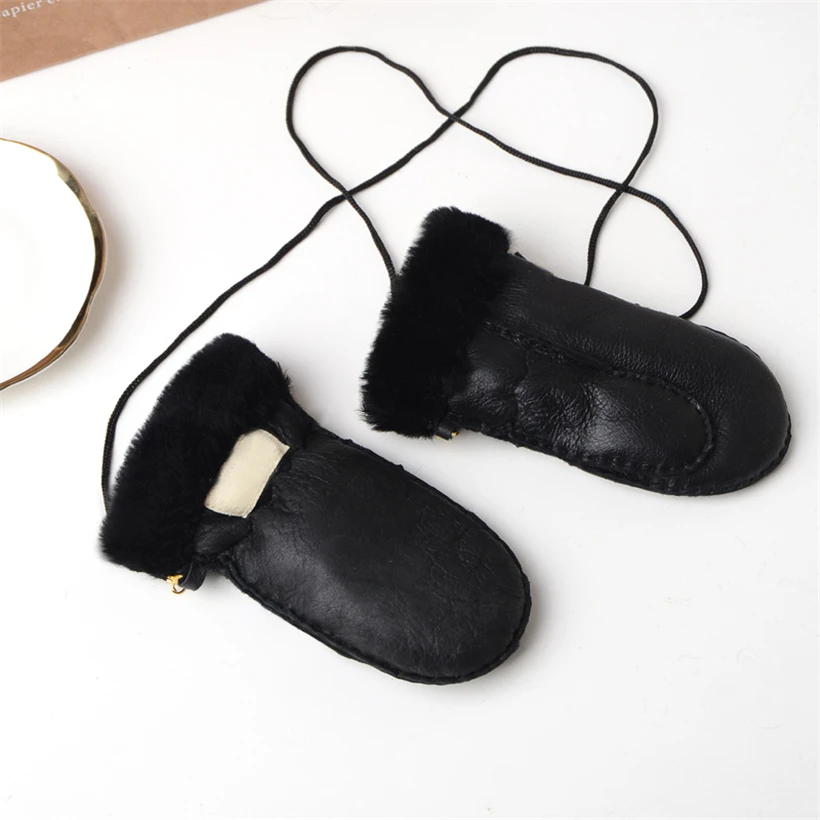 children glove (11)