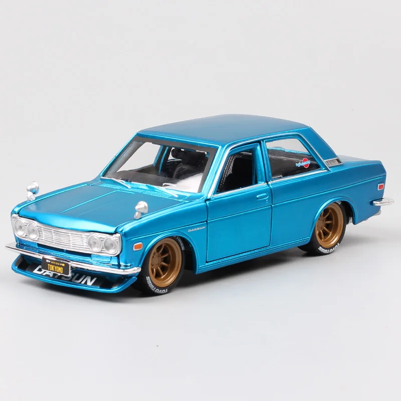 Классические весы Maisto 1/24 Nissan Datsun 510 1600 Bluebird 1971 металлические модели литья под давлением автомобили игрушки транспорт Миниатюрные для детей