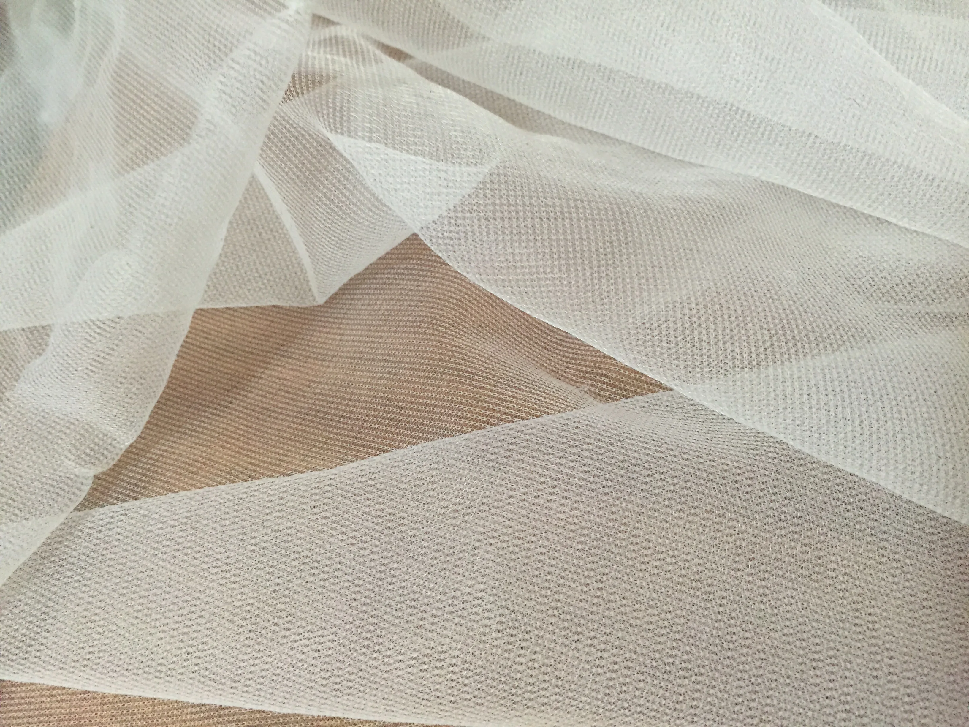 

165cm width 6meters/lot high quality finer mesh tulle soft tissue ivory color for wedding dress lining tops
