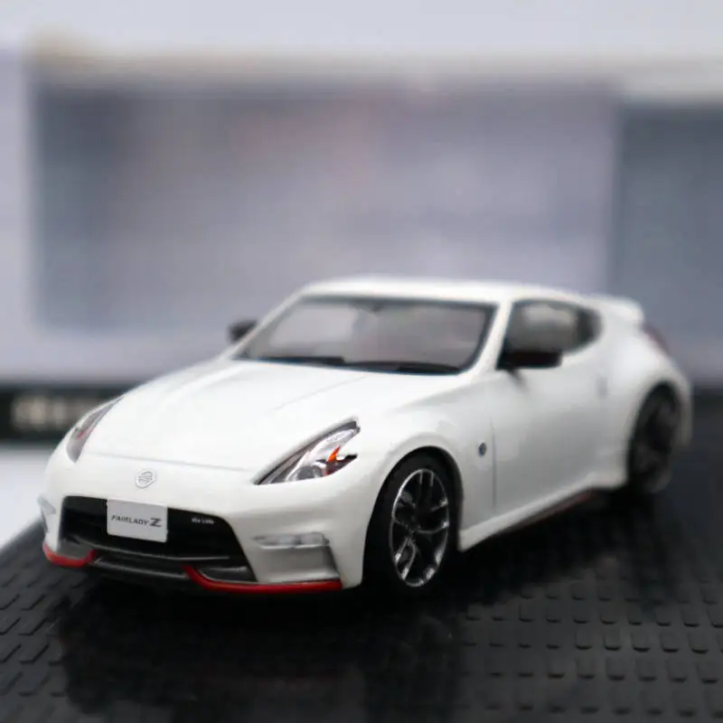 1:43 Kyosho FAIRLADY Z NISMO Z34 литые под давлением модели игрушки автомобиль белый Ограниченная серия Коллекция