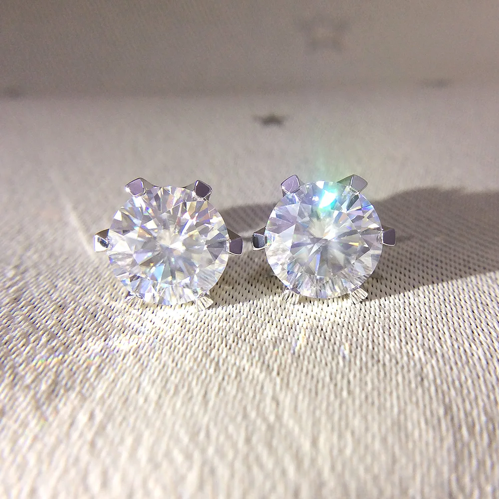 Koop Echt 18K Plated Sterling Zilveren Push Terug H Kleur 5mm 1ctw Test Positieve Ronde Cut Moissanite Diamanten Oorbellen voor Vrouwen