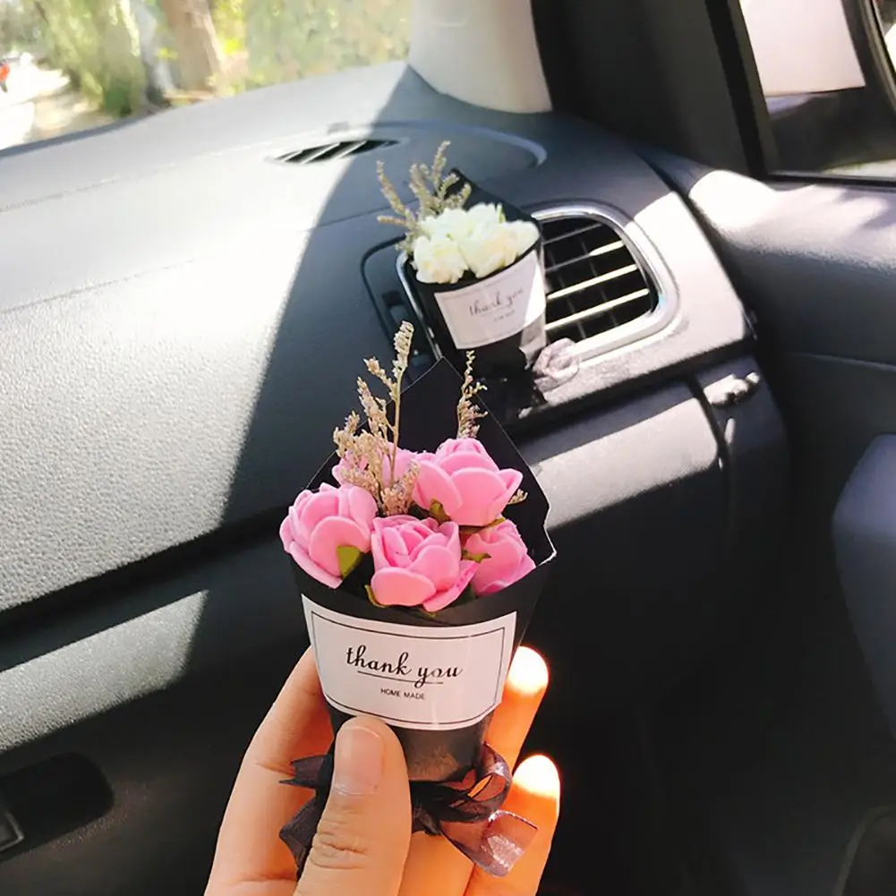 

Beautiful Dry Flower Car Air Vent Freshener Perfume Aroma Clip Diffuser Decor