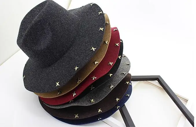 Широкие поля шерсть войлочная одежда джазовые шляпы заклепки Декор Для женщин Для мужчин Панама Стиль шляпа вечерние ковбой Кепки унисекс