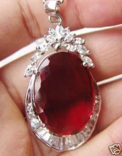

New Exquisite Silver Ruby Red Gem Pendent and Necklace +chain 5.27