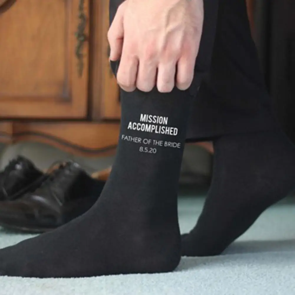 

Creative Groomsman Letter Pattern Elastic Middle Tube Socks FOR Wedding Party Men Breathable Short Socks Harajuku Homme