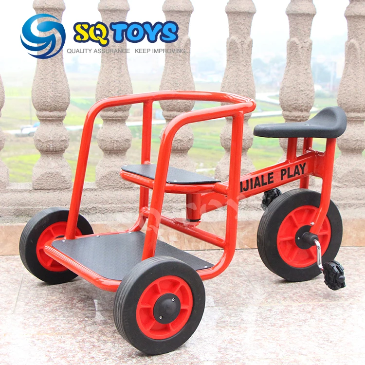 triciclo a pedales para niños