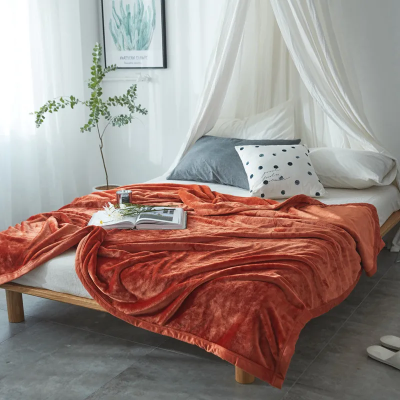 

ree Shipping Practical Blanket Flannel Blanket Super Soft Portable Blanket For Home Family And Travel LPW005