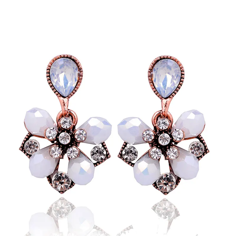 Fashion Brand Women's Gorgeous Elegant Petals Earrings Rhinestone Alloy Imitation Jade Earrings Women's Gift Jewelry