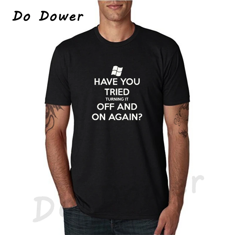 Marca IT Is A Madman IT Wing The IT Crowd 001 programador codificador Camiseta divertida Camiseta hombre algodón manga corta Camiseta Top Camiseta