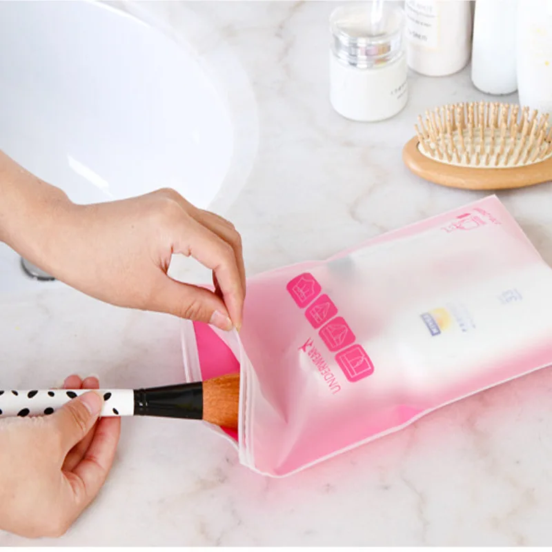 الكرتون السفر التجميل حقيبة النساء الرجال ماكياج زيبر يشكلون منظم كيس التخزين أدوات الزينة الجمال غسل حمام حالة